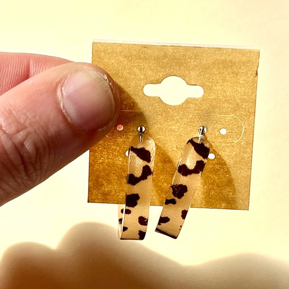 🏷️ tortoiseshell print half circle earrings - Picture 4 of 6